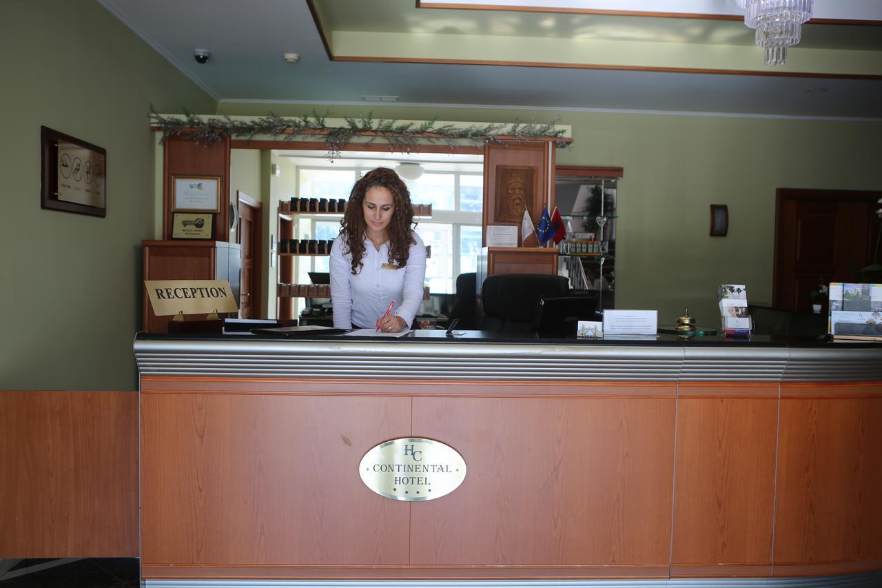 Hotel Continental Vorë Dış mekan fotoğraf