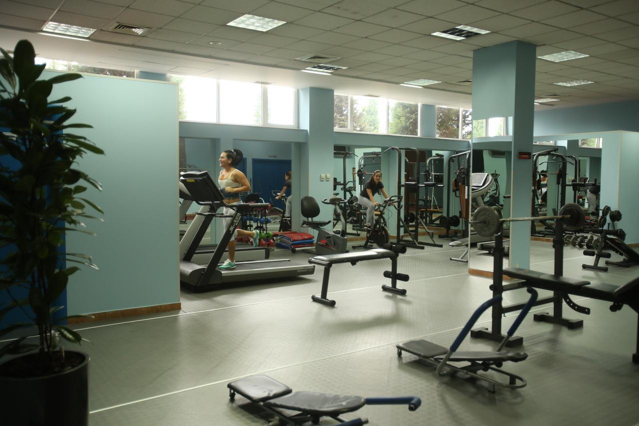 Hotel Continental Vorë Dış mekan fotoğraf