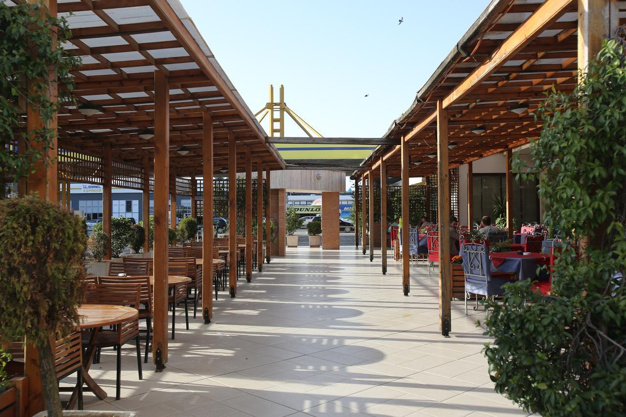 Hotel Continental Vorë Dış mekan fotoğraf