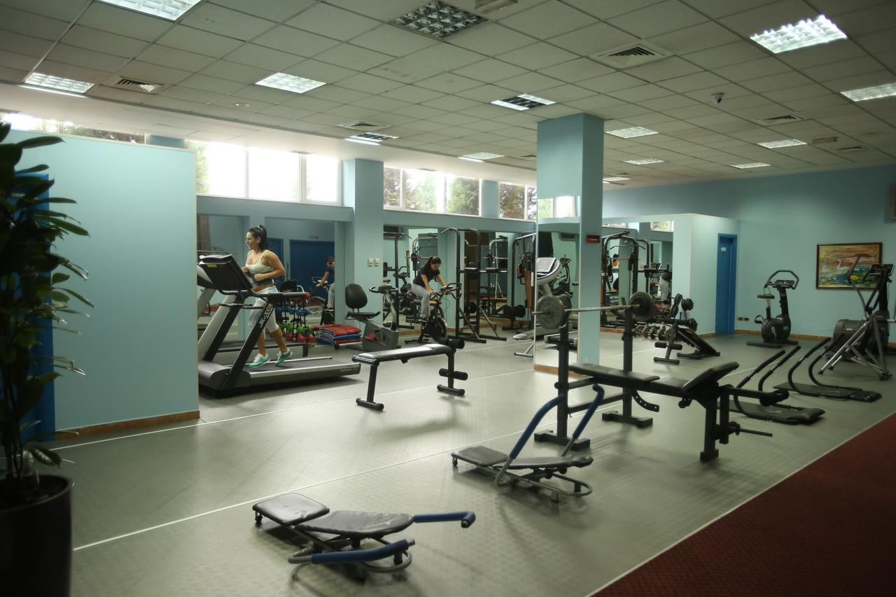 Hotel Continental Vorë Dış mekan fotoğraf